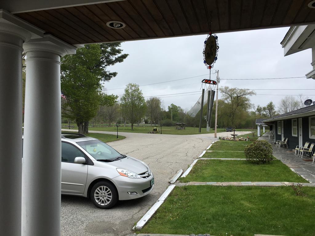 Weathervane Motel Манчестър Екстериор снимка