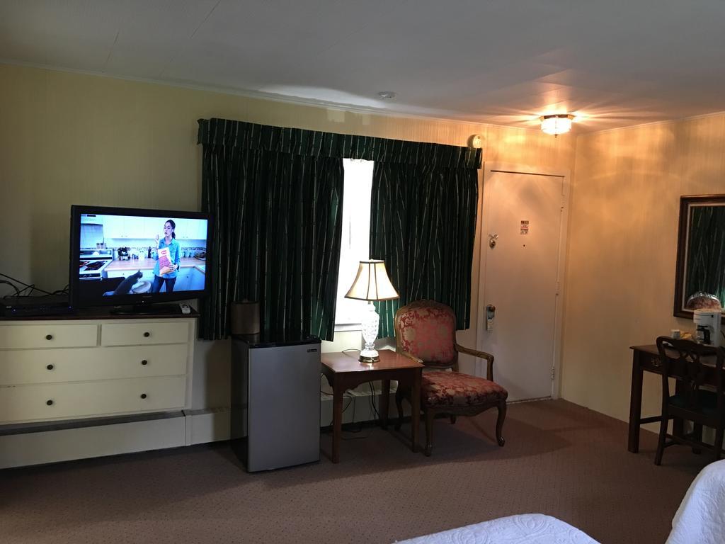 Weathervane Motel Манчестър Екстериор снимка