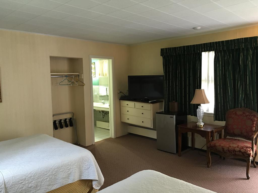 Weathervane Motel Манчестър Екстериор снимка